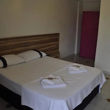 Bed & Breakfast New St. Nicholas Garden *